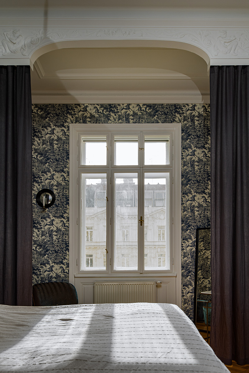 stunning Vienna period 